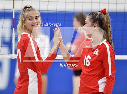 Thumbnail 1 in Mater Dei vs. Redondo Union (CIF-SS D1 Final) photogallery.