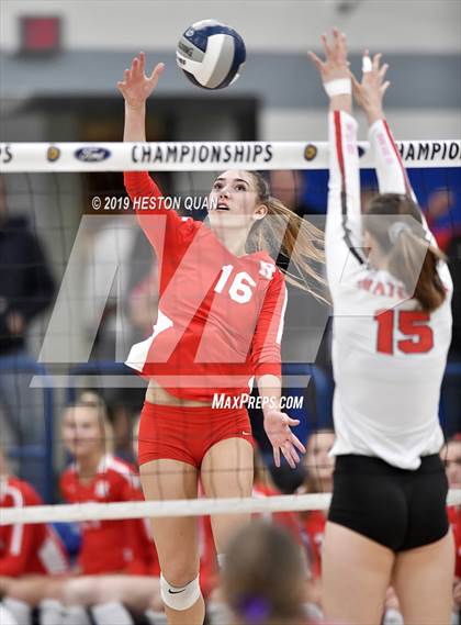 Thumbnail 1 in Mater Dei vs. Redondo Union (CIF-SS D1 Final) photogallery.