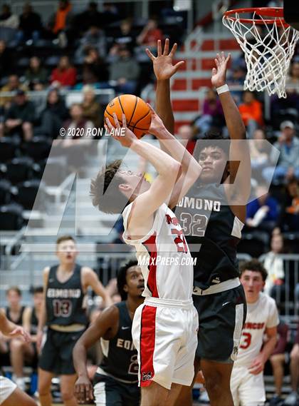 Thumbnail 2 in Edmond Memorial @ Mustang photogallery.