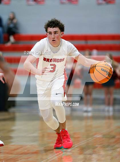 Thumbnail 2 in Edmond Memorial @ Mustang photogallery.