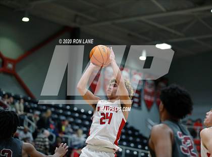 Thumbnail 3 in Edmond Memorial @ Mustang photogallery.