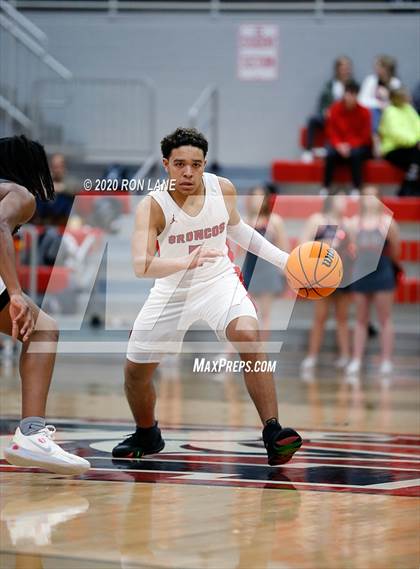 Thumbnail 1 in Edmond Memorial @ Mustang photogallery.