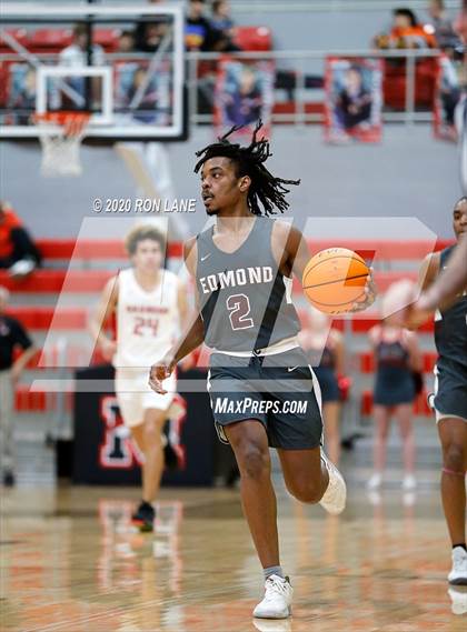 Thumbnail 1 in Edmond Memorial @ Mustang photogallery.