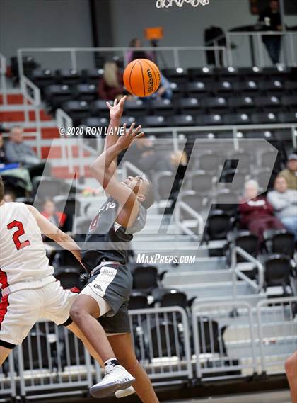 Thumbnail 2 in Edmond Memorial @ Mustang photogallery.