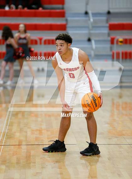Thumbnail 1 in Edmond Memorial @ Mustang photogallery.