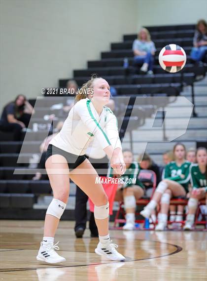 Thumbnail 3 in Green Hill @ Ravenwood photogallery.