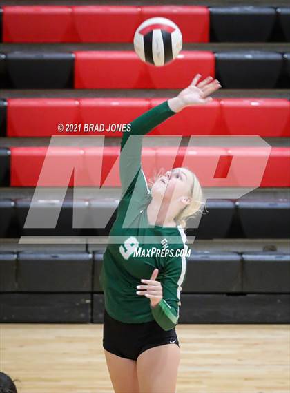 Thumbnail 1 in Green Hill @ Ravenwood photogallery.