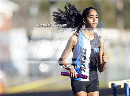 Thumbnail 1 in Stanton Invitational (4 x 800 Relay) photogallery.