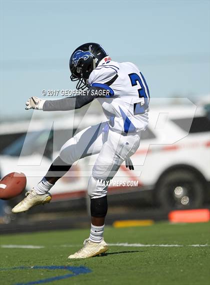 Thumbnail 2 in Lyons @ Byers photogallery.