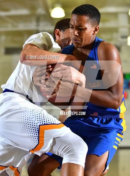 Thumbnail 1 in San Dimas @ Charter Oak photogallery.