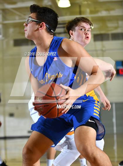 Thumbnail 1 in San Dimas @ Charter Oak photogallery.