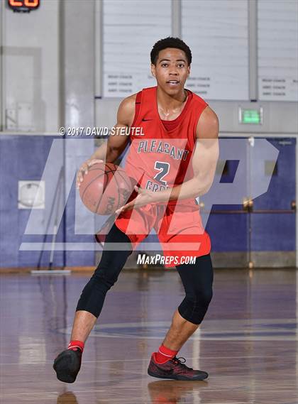 Thumbnail 1 in Pleasant Grove vs. Washington (St. Hope Elite Classic) photogallery.