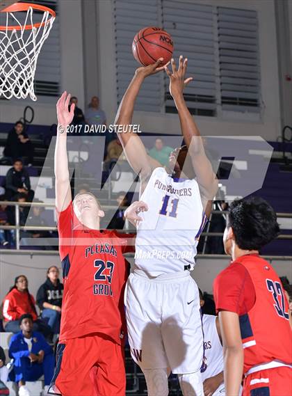 Thumbnail 3 in Pleasant Grove vs. Washington (St. Hope Elite Classic) photogallery.
