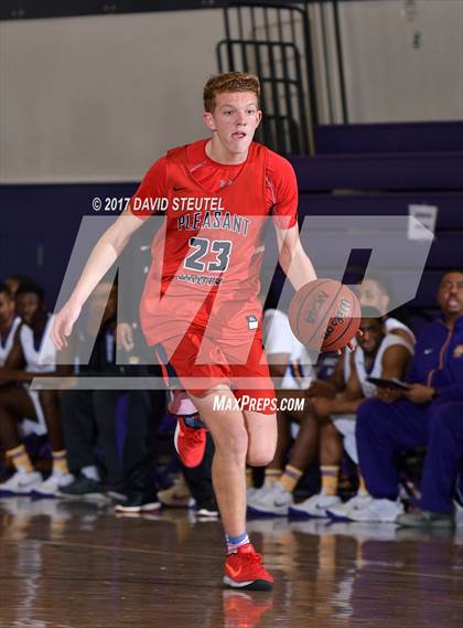 Thumbnail 2 in Pleasant Grove vs. Washington (St. Hope Elite Classic) photogallery.