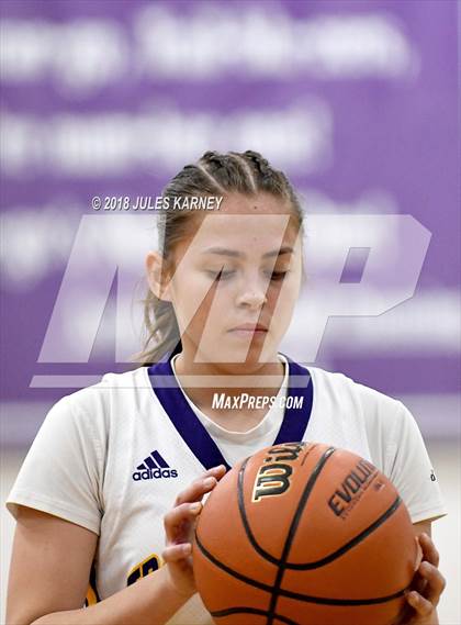 Thumbnail 1 in Durango vs Sierra Vista photogallery.