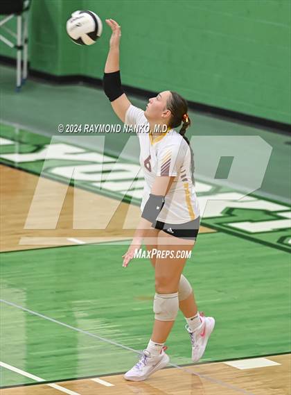 Thumbnail 2 in McCutcheon @ Yorktown  photogallery.