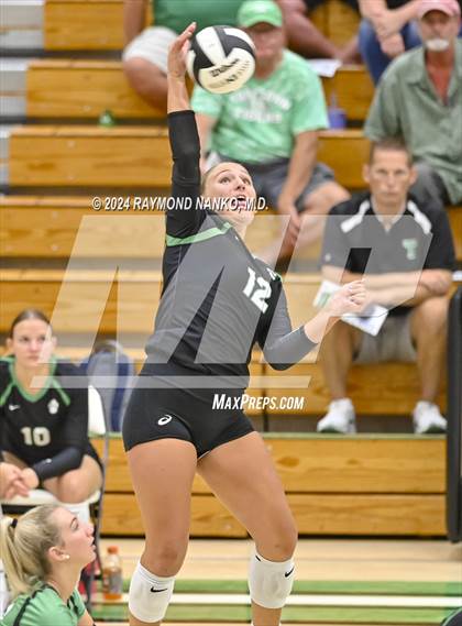 Thumbnail 3 in McCutcheon @ Yorktown  photogallery.
