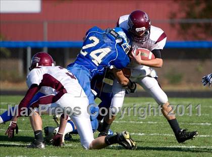 Thumbnail 1 in Greenville vs. Robinson photogallery.