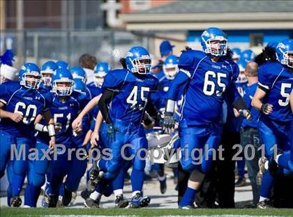 Thumbnail 2 in Greenville vs. Robinson photogallery.