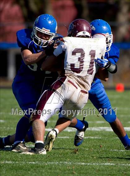 Thumbnail 3 in Greenville vs. Robinson photogallery.