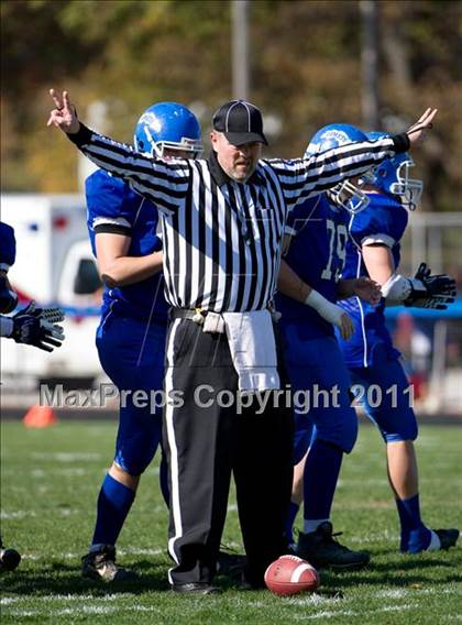 Thumbnail 1 in Greenville vs. Robinson photogallery.