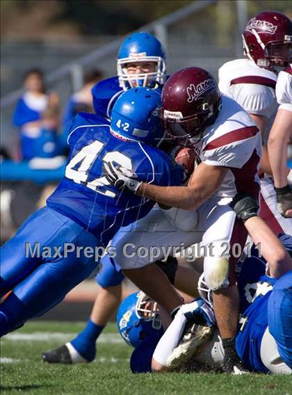 Thumbnail 1 in Greenville vs. Robinson photogallery.