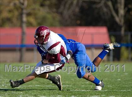 Thumbnail 3 in Greenville vs. Robinson photogallery.