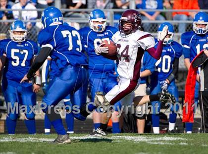 Thumbnail 2 in Greenville vs. Robinson photogallery.