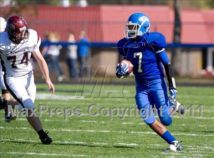 Thumbnail 1 in Greenville vs. Robinson photogallery.