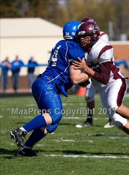 Thumbnail 2 in Greenville vs. Robinson photogallery.