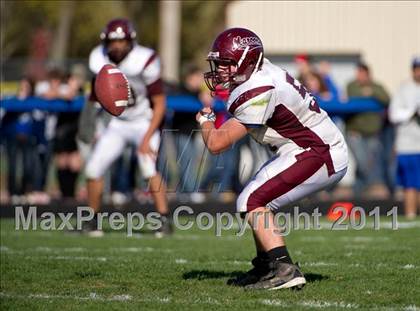 Thumbnail 1 in Greenville vs. Robinson photogallery.