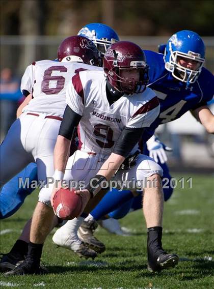 Thumbnail 2 in Greenville vs. Robinson photogallery.