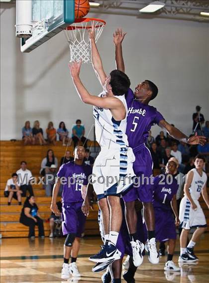 Thumbnail 1 in Kingwood @ Humble  (McDonald's Texas Invitational) photogallery.