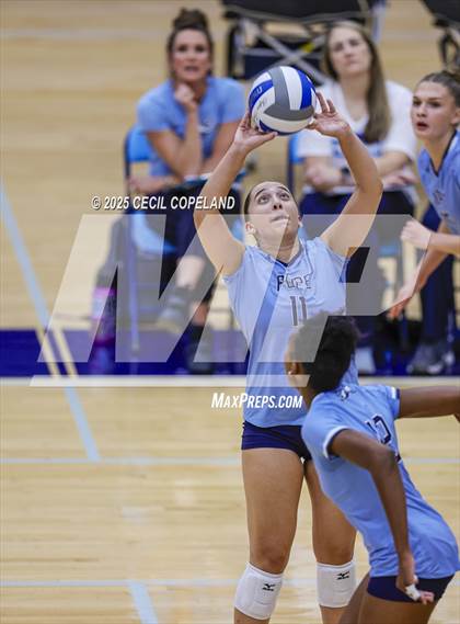 Thumbnail 1 in Pope vs. River Ridge (Region 6AAAAA Championship) photogallery.