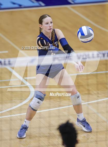 Thumbnail 1 in Pope vs. River Ridge (Region 6AAAAA Championship) photogallery.