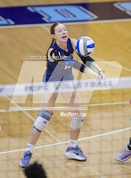 Thumbnail 1 in Pope vs. River Ridge (Region 6AAAAA Championship) photogallery.