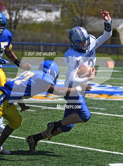 Thumbnail 3 in Newfane @ Cleveland Hill photogallery.