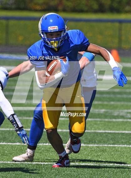 Thumbnail 1 in Newfane @ Cleveland Hill photogallery.