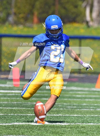 Thumbnail 1 in Newfane @ Cleveland Hill photogallery.