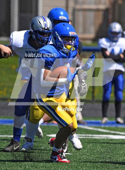 Thumbnail 2 in Newfane @ Cleveland Hill photogallery.
