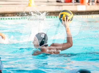 Thumbnail 2 in JV: Orange Lutheran @ Servite photogallery.