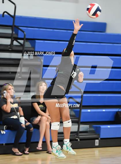 Thumbnail 2 in Faith Lutheran (NV) vs. Ontario Christian (CA) - (Nike TOC Southwest) photogallery.