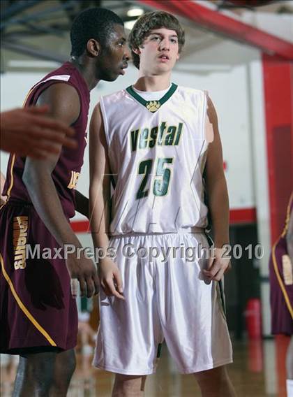 Thumbnail 1 in Vestal vs. Mt. Vernon (Regional Class AA Semifinal) photogallery.