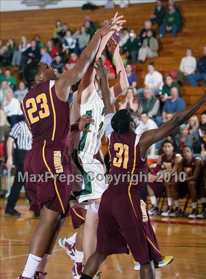 Thumbnail 3 in Vestal vs. Mt. Vernon (Regional Class AA Semifinal) photogallery.