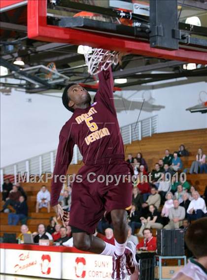 Thumbnail 3 in Vestal vs. Mt. Vernon (Regional Class AA Semifinal) photogallery.