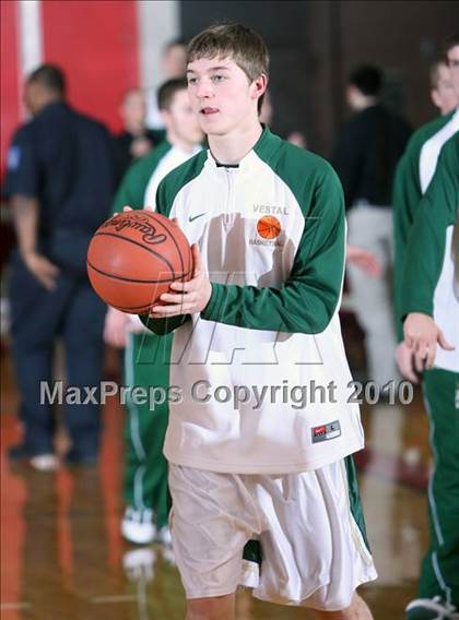 Thumbnail 1 in Vestal vs. Mt. Vernon (Regional Class AA Semifinal) photogallery.