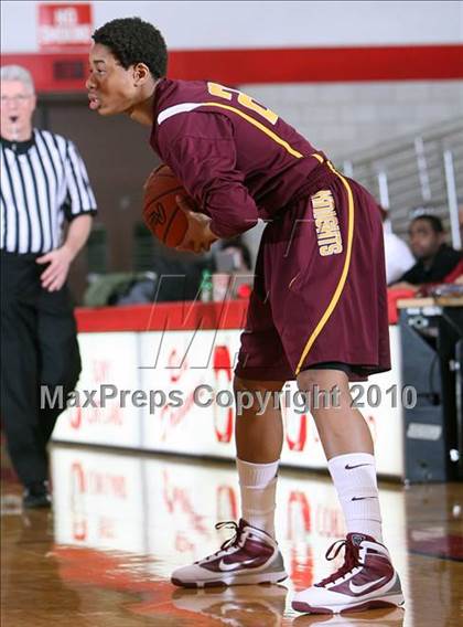 Thumbnail 3 in Vestal vs. Mt. Vernon (Regional Class AA Semifinal) photogallery.