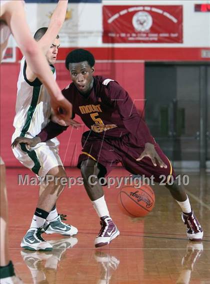 Thumbnail 3 in Vestal vs. Mt. Vernon (Regional Class AA Semifinal) photogallery.