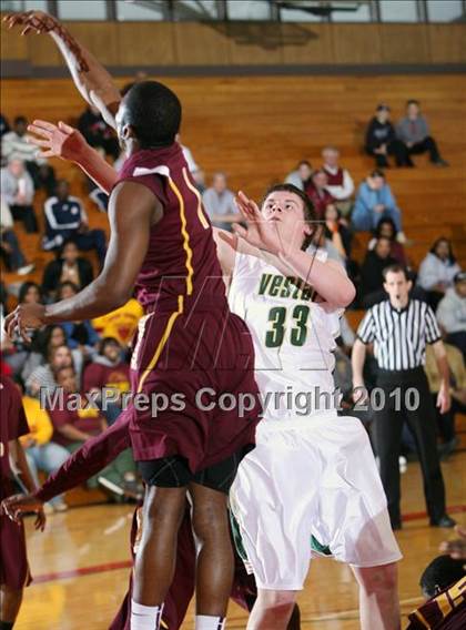 Thumbnail 1 in Vestal vs. Mt. Vernon (Regional Class AA Semifinal) photogallery.