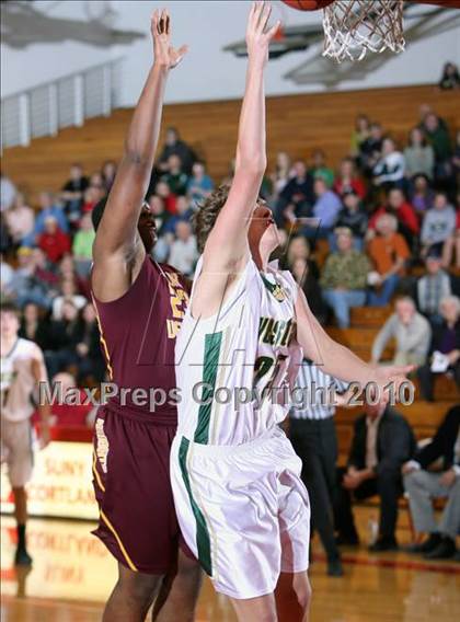 Thumbnail 1 in Vestal vs. Mt. Vernon (Regional Class AA Semifinal) photogallery.